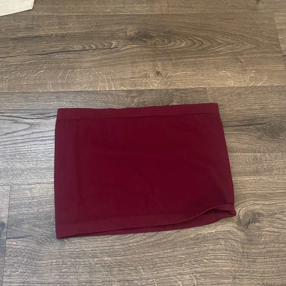 M-L MAROON TUBE TOP